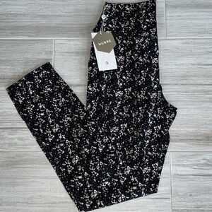 BuffBunny Rosa Pocket Legging Black Terrazzo size medium full length